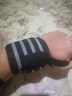 启拓者护腕健身护腕男卧推俯卧撑助力带手腕扭伤护具力量训练运动举重带 专业健身护腕灰色-两只装 实拍图