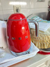 SMEG/斯麦格复古电热水壶KLF04烧水壶大容量家用不锈钢恒温养生壶泡茶热牛奶自动断电保温生日新年礼物 1.7L 红色 实拍图
