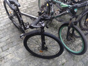 EG7山地自行车成人学生变速越野单车双减震赛车26寸青少年男女 辐条【加厚车轮-加厚车架】黑白 26寸21速【适合：160-180CM】 实拍图