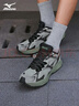 美津浓（MIZUNO）RACER S 软底轻便运动跑步鞋男女同款缓震透气休闲慢跑鞋 13/绿野仙踪 38 (240mm) 实拍图