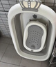 iuu婴儿洗澡盆儿童浴盆大号宝宝可折叠可坐可躺新生儿童用品 【北欧灰】浴盆+可调节浴架+脸盆 材质：食品级PP材质，安全无异味 实拍图