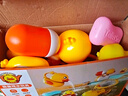 欣格宝宝洗澡玩具 小黄鸭10件套 迷你小水枪+浇水壶+搓澡刷+游水鸭+网捞+泳圈鸭+捏捏鸭+香皂 婴儿戏水玩具 实拍图