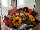 插画鲜花速递向日葵玫瑰混搭花束送女友老婆生日礼物全国同城配送 11朵香槟2朵向日葵混搭花束 实拍图