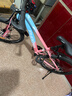 凤凰山地自行车男女变速山地车碟刹青少年儿童自行车学生单车 星际 蓝粉【单速+辐条轮】 22寸【适合130-170cm】 实拍图