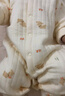 婧麒（JOYNCLEON）新生婴儿衣服秋冬季初生宝宝连体衣纯棉夹棉加厚哈衣爬服冬装 抱抱熊 59cm 实拍图