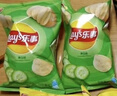 乐事（Lay's）薯片（黄瓜味+原味+红烩味+鱿鱼味+鸡翅味）400g 混合10包 实拍图