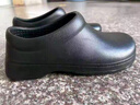 阿猫顿 厨师鞋男防滑防水厨房男士小黑鞋工作上班皮鞋男百搭风小皮鞋男 黑色基础款 43 实拍图