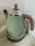 德龙（Delonghi）电热水壶 家用复古304不锈钢烧水电水壶 防干烧大功率1.7L煮水壶 KBO2001.VGR 橄榄绿 实拍图