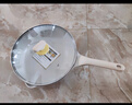 炊大皇钛盾炒锅 麦饭石色不粘锅多功能少油烟炒菜锅平底锅32cm 实拍图