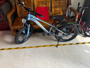 凤凰山地自行车男女变速山地车碟刹青少年儿童自行车学生单车 星际 蓝灰【变速】后座+LED灯+三刀轮 20寸【适合125-160cm】 实拍图