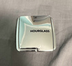 HOURGLASS柔光亮采高光粉饼立体修容自然细闪水光珠光面部提亮便携生日礼物 香槟珍珠色 4.6g 实拍图