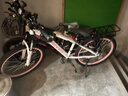 永久山地自行车成人山地车学生铝合金变速油碟刹内走线男女士单车赛车 辐条/白粉色/竞速轴承/超强减震 24寸【适合：140-170cm】 24速【定位变速器】 实拍图