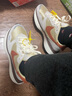 耐克NIKE运动休闲鞋女减震PHOENIX运动鞋FD2196-700金黄36偏大半码 实拍图