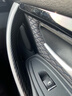 适用13-19宝马3系车门内拉手320li门把手内侧保护套三系gt内扶手 3系/3GT免拆内拉手【左前-碳纤纹】 实拍图
