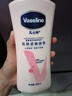 凡士林美白保湿身体乳400ml*2烟酰胺焕亮+修护滋润 秋冬补水保湿 实拍图