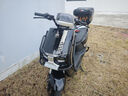 五羊【官方正品】电动摩托车2000W高速大功率电动车男女俩轮代步电动摩托车 镜面黑/速度50M/前后双碟/杠箱版 72V35A/全新石墨烯电池/木架发货 实拍图