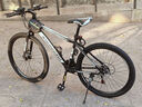 金武端自行车成人山地车公路赛车单车骑行变速超轻越野中学生初中青少年 顶配升级版-辐条轮-黑白色 26寸21速 实拍图