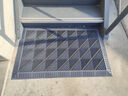 奢帝室外地垫进门垫酒店大门口入户外拼接防滑脚垫台阶塑料防水防晒 单刷灰色（实心加粗加密） 60*90CM（四周含边+送安装锤） 实拍图