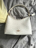 蔻驰（COACH）【品牌直供】女士手提单肩斜挎流浪包冰川白CV975 实拍图