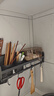 四季沐歌厨房调料置物架不锈钢免打孔壁挂式厨房用具大全收纳挂架筷子刀架 枪灰双杯40cm+3刀槽+6钩 实拍图