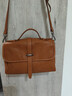 裘真新年礼物 植鞣牛皮007邮差包女真皮大容量通勤单肩斜挎包复古包 焦糖色 实拍图