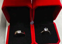 京霁 结婚戒指婚戒对戒仿真假戒指婚礼道具钻石戒指开口可调节求婚戒 情侣一对【2个单戒盒】 实拍图