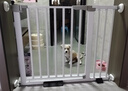 呵花楼梯口护栏婴儿童安全门栏围阳台栏杆宠物宝宝犬狗狗栅栏门免打孔 门+脚踏+加固槽 97-104cm 高76cm栏杆间隙 实拍图