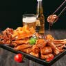 念食居零食大礼包组合装麻辣网红小吃休闲食品大全卤味鸭货肉类整箱辣条 【升级超值版】110包辣卤零食 实拍图
