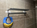 京东京造 反重力系列 折叠浴巾架免打孔晾毛巾架免钉卫生间浴室壁挂置物架 实拍图