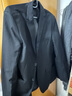 卡度顿 西服男士休闲西装男学生外套修身商务职业正装伴郎新郎结婚套装 黑色两扣【西服上衣】 2XL 【126-140斤】+礼品 实拍图