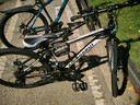 金武端自行车成人山地车公路赛车单车骑行变速超轻越野中学生初中青少年 顶配版-辐条轮-黑白色 26寸21速 实拍图