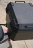 万掣电动车后尾架加厚通用靠背电瓶摩托车改装尾箱架外卖固定支架一体 【黑色通用款】加厚尾箱支架 实拍图