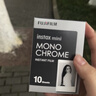 INSTAX富士拍立得 mini相纸 黑白10张(适用mini7+/9/11/40/90/LiPlay/EVO/hellokitty/Link2) 实拍图