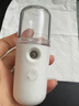 便携充电式纳米喷雾补水仪便携脸部保湿小型加湿器蒸脸器冷喷手持加湿美容 白色公仔款【公仔形象随机不支持指定】 实拍图