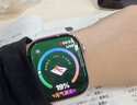 Apple/苹果 Watch Series 10 智能手表GPS款46毫米玫瑰金色铝金属表壳淡桃粉色运动型表带S/M MX293CH/B 实拍图
