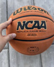 Wilson威尔胜NCAA官方赛事用球复刻版成人标准PU室内室外通用7号篮球 实拍图