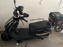 五羊【官方正品】电动摩托车2000W高速大功率电动车男女俩轮代步电动摩托车 镜面黑/速度70M/前后双碟/杠箱版 72V35A/全新石墨烯电池/木架发货 实拍图