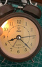 得力（deli）儿童节礼物迷你复古机械闹钟夜光床头闹钟儿童学生开学升学必备  棕色9024开学礼物开学季 实拍图
