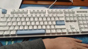 京东京造J104有线机械键盘gasket结构18键热插拔客制化背光S茶轴透光键帽 双侧RGB 游戏办公 海盐芝士 实拍图