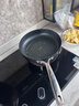 温仑山丝带平底锅不粘锅煎锅燃气灶电磁炉专用加深炒锅煎蛋锅曜石黑26cm 实拍图