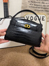 CHARLIE&KELLI CK品牌轻奢包包女包鳄鱼纹凯莉包女款手提斜挎包情人节生日礼物 黑色【京仓配送 赠品牌礼袋】 实拍图