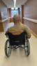鱼跃 (yuwell)手动轮椅车H062折叠老人轻便免充气铝合金旅行手推代步 实拍图