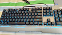 狼蛛（AULA）T101真机械手感键盘鼠标套装 有线键鼠套装 键盘电竞游戏专用 办公电脑通用 冰蓝光 金属面板 黑 实拍图