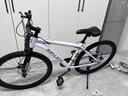 金武端自行车学生12到18岁山地车24寸成年人变速越野单车青少年赛车男女 旗舰辐条轮|磨砂白 26寸21速 实拍图