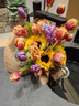 悦多彩优质水养鲜切花 母亲节三八节花束 昆明基地现采直发顺丰生活鲜花 玫瑰10支+向日葵5支+康乃馨10支 实拍图