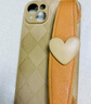 博巴特 奢华大气狮子手腕带支架适用iphone苹果手机壳可背带斜挎挂绳 棕色素皮 爱心腕带＋挂绳 iPhone12pro 实拍图