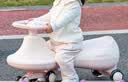 世纪宝贝（babyhood）扭扭车溜溜车男女宝宝婴幼儿摇摆滑步车儿童平衡车防侧翻摇摇车 【声光音乐款】+头盔 薄雾粉 实拍图