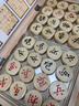 得力（deli）中国象棋套装折叠防水棋盘棋游儿童益智娱乐亲子生态原木开学礼物 实拍图