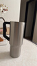 小米吸管保温杯大容量冰霸杯巨无霸水杯316L不锈钢男女保冷杯 吸管杯 杏仁白 1L 实拍图
