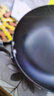 荣事达（Royalstar）章丘手工锻打铁锅圆底老式炒锅无涂层不粘炒菜锅燃气灶带盖34cm 实拍图